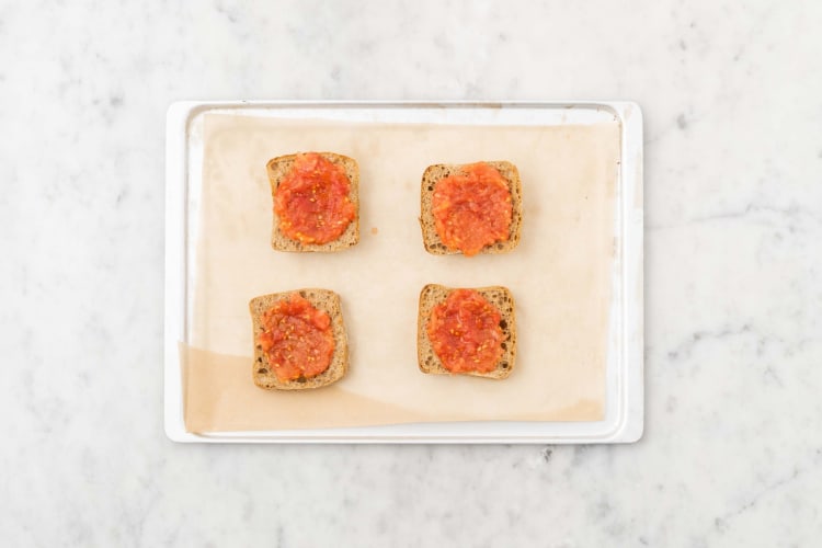 Préparer le 'pan con tomate'