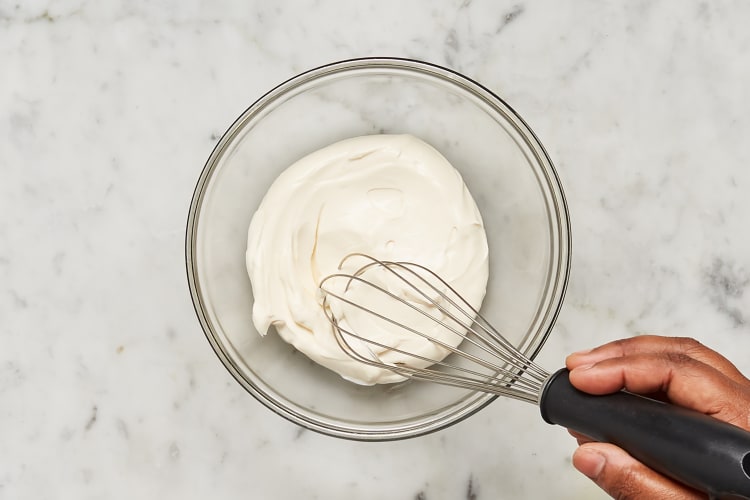 MAKE CRÈME FRAÎCHE