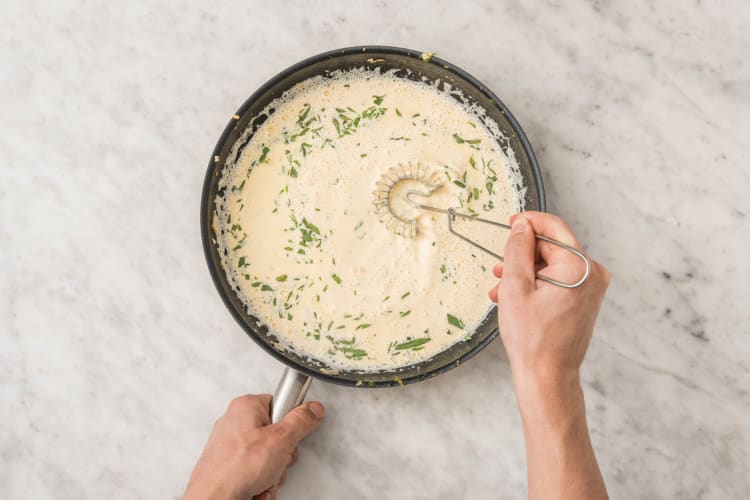 Make tarragon cream sauce