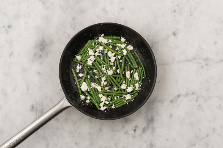 Cook garlic-feta green beans