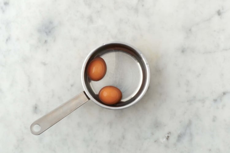 Cuece los huevos