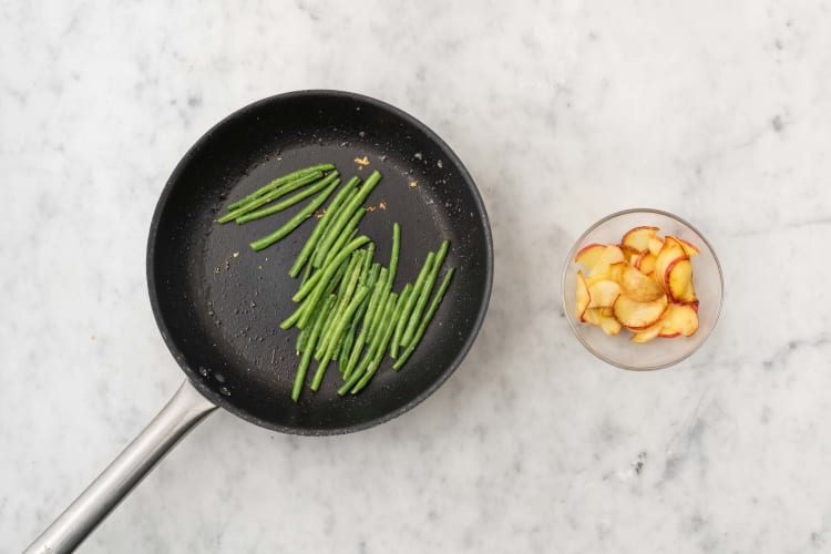 Stir-Fry the Apple and Veg