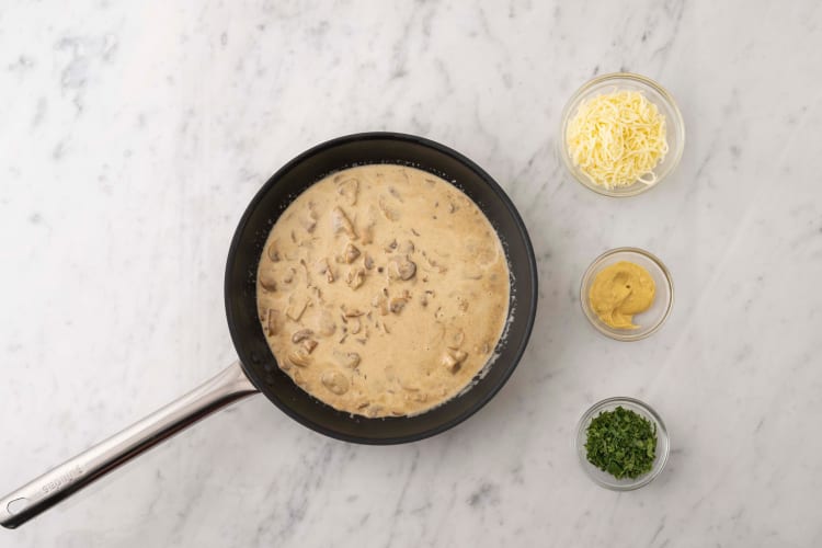 Faire la sauce aux champignons