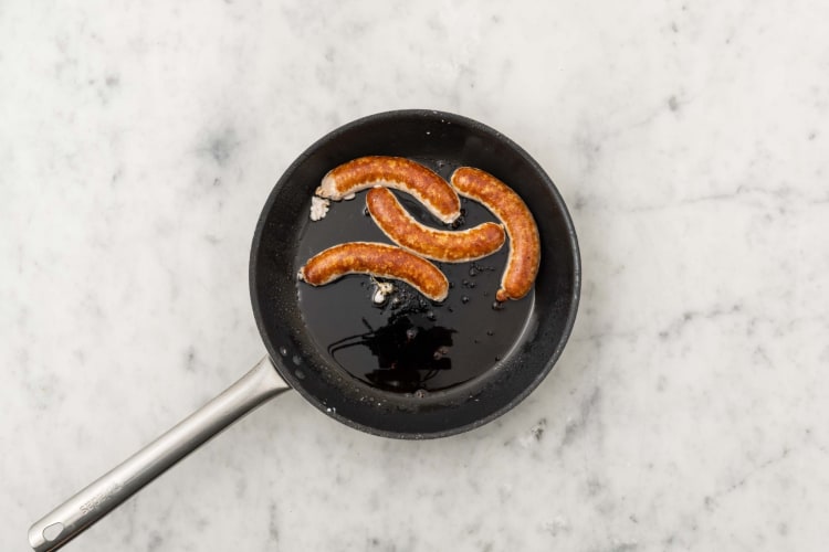 Cocina las salchichas