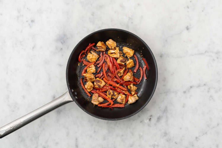 StirFried Hoisin Chicken Noodles Recipe HelloFresh