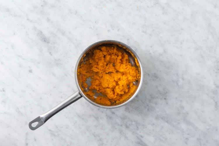 Cook carrot mash