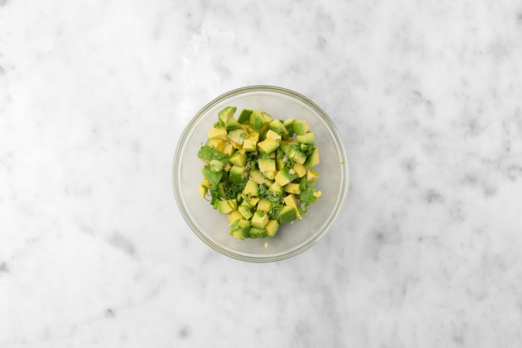 Avocadosalsa maken