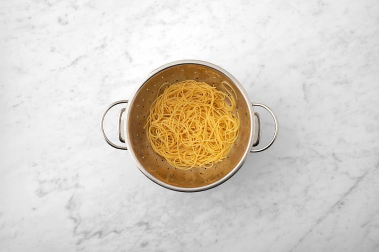 Spaghetti koken