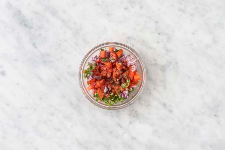 Tomatensalade maken