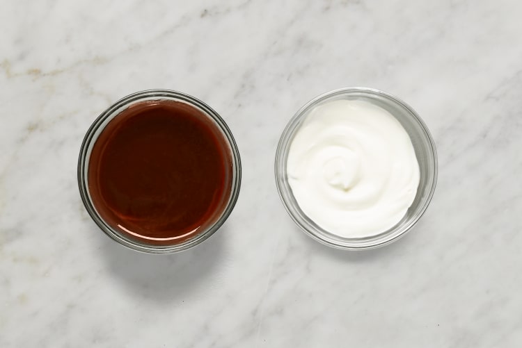 MAKE CREMA & SAUCE