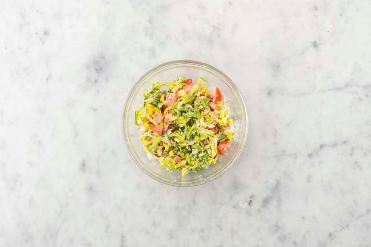 Mélanger la salade