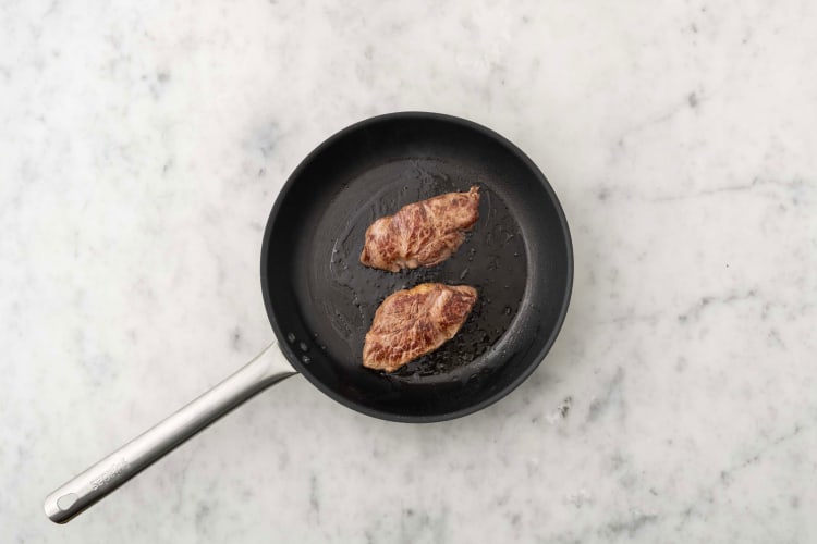 Cuocere la carne
