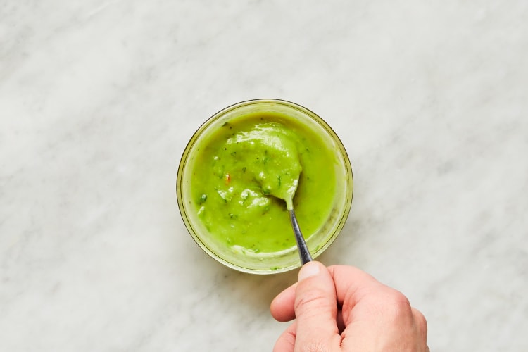 Make Guacamole Sauce