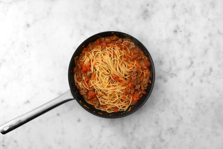 Finish spaghetti and rose beef ragu