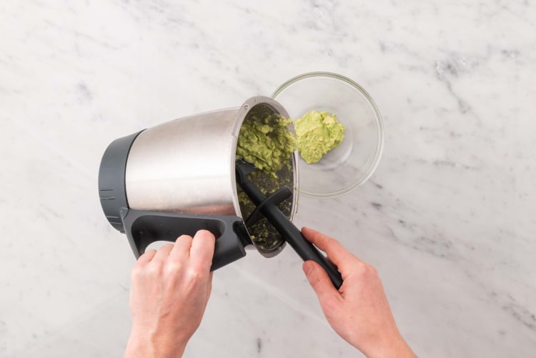 Avocadocreme zubereiten