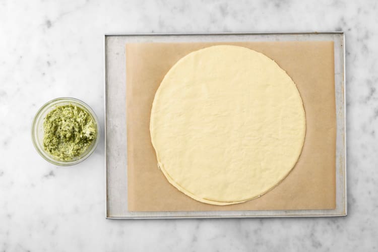 Stretch dough and prep