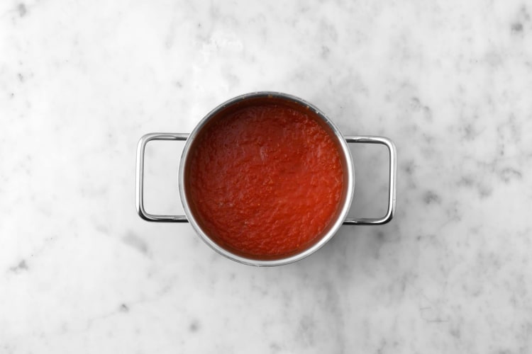 Make marinara sauce