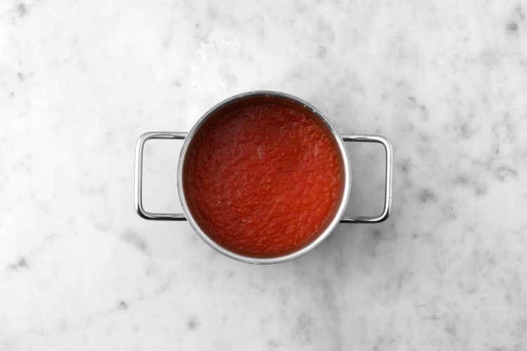 Préparer la sauce marinara