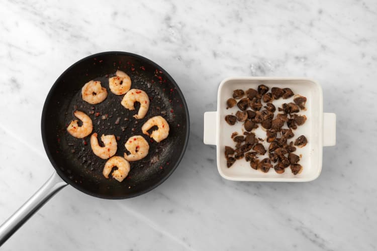 Gambas y champiñones al ajillo