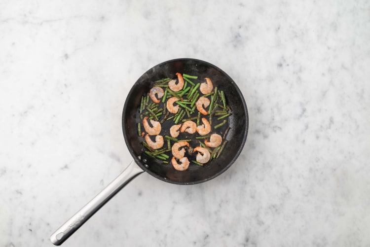 Stir-fry the Prawns