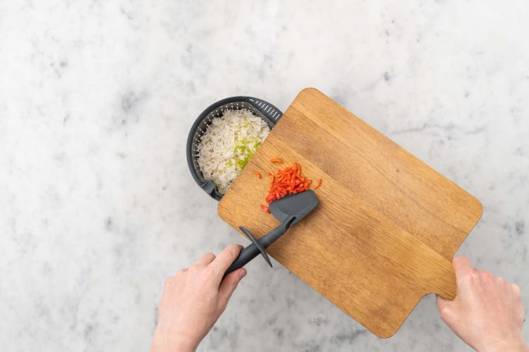 Erdnuss-Kokos-Bowl mit Pak Choi und Broccoli Rezept | HelloFresh