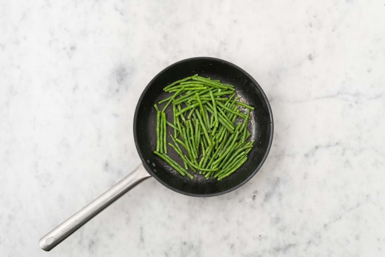 Prep and cook green beans