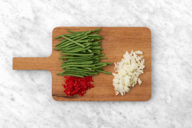 Haricots sajoer et urap aux légumes