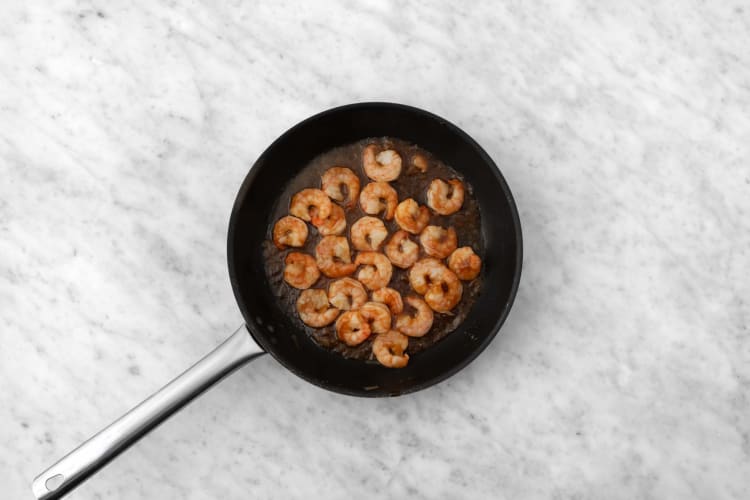 Crevettes à la javanaise et œufs à la noix de coco