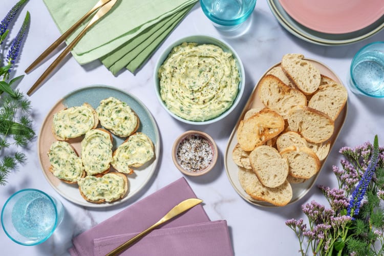 Baguette met zelfgemaakte kruidenboter