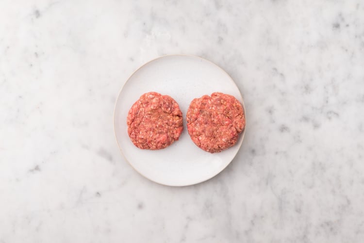 Écraser les pommes de terre et former les galettes