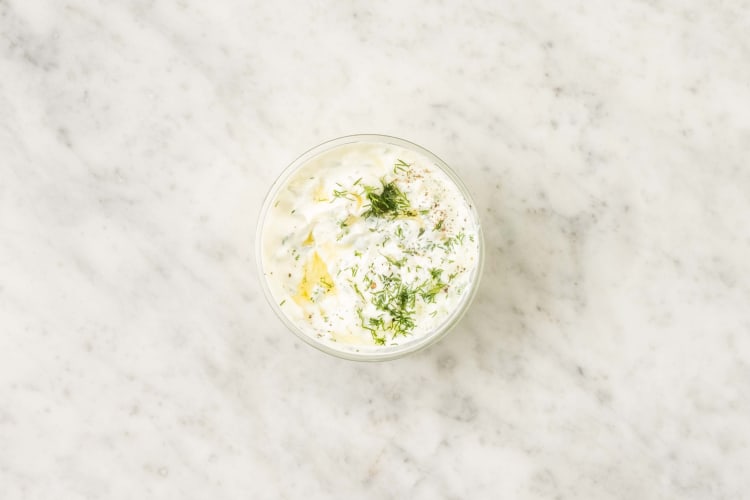 Preparare la salsa tzatziki 