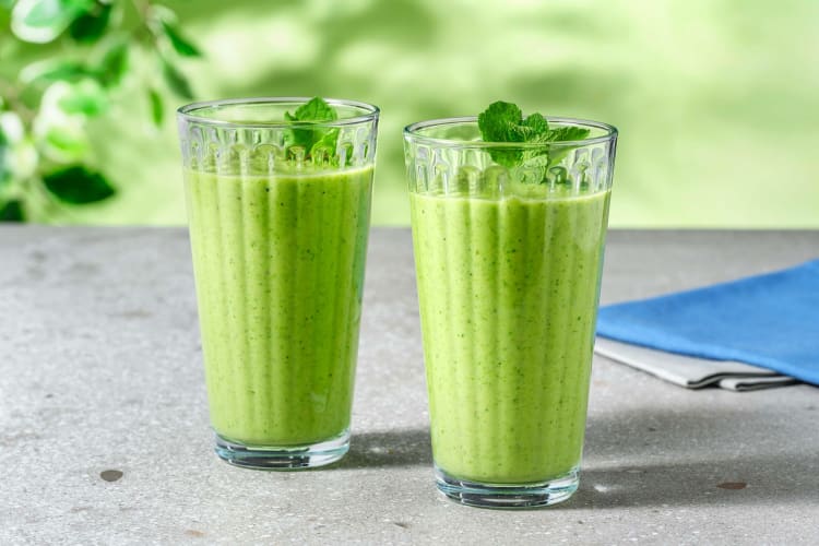 Triple groene smoothie met spinazie, avocado en munt