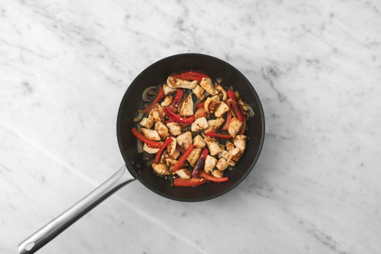 Cuire les légumes et la viande