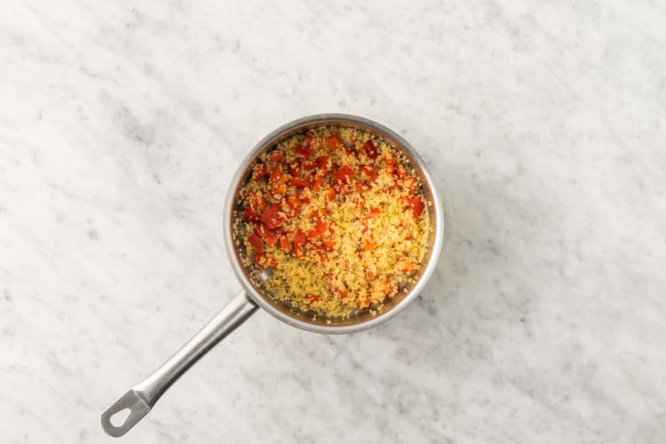 Cook red pepper bulgur