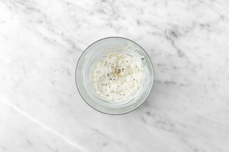 Préparer la sauce tzatziki