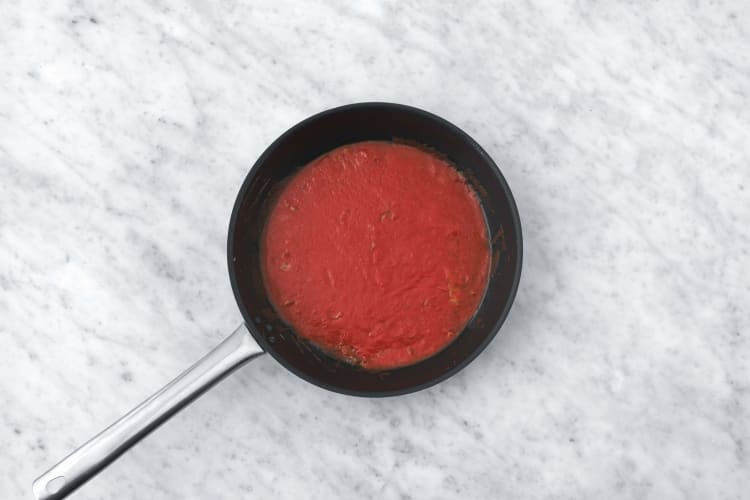 Laga tomatsås
