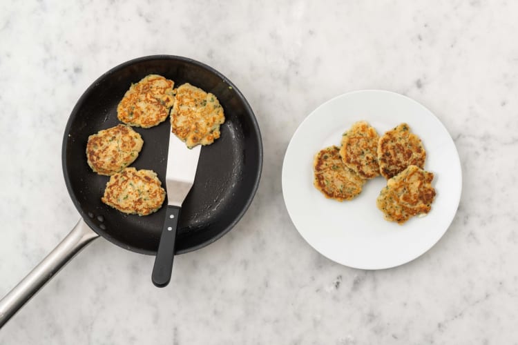 Pfannenknödel braten