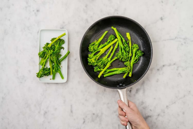 COOK BROCCOLINI