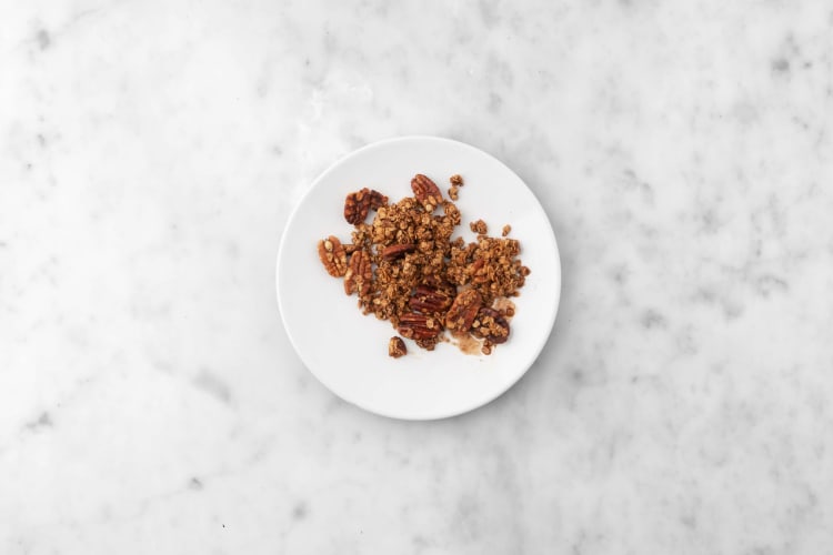 Make cinnamon crumb topping