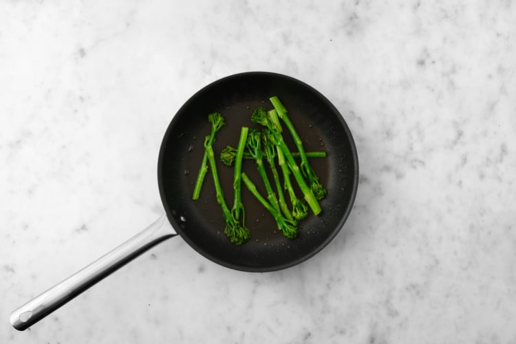 Pan-fry the Broccolini