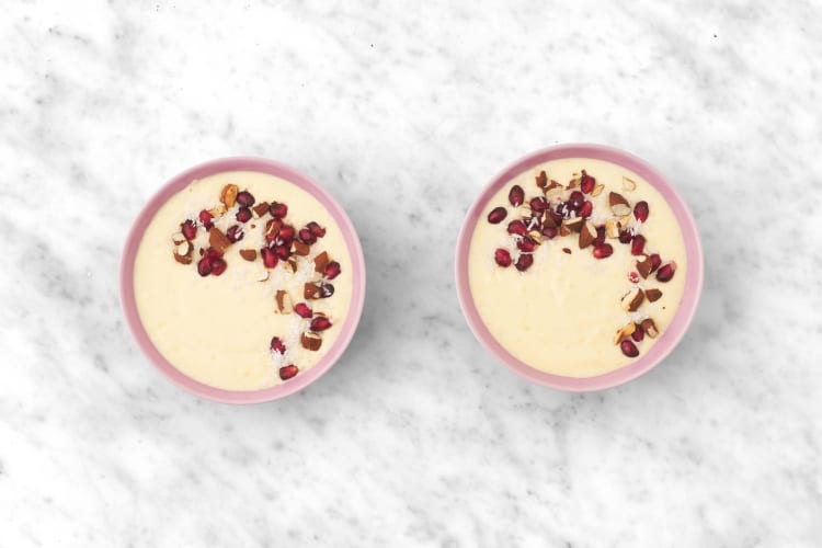 Gör mango-smoothie bowl