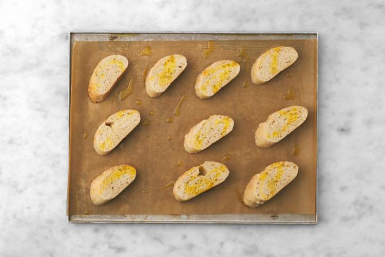 Enfourner les crostini