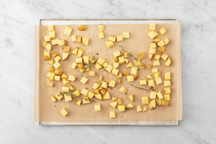 Tenderloin Steaks in Creamy Shallot Sauce Recipe HelloFresh