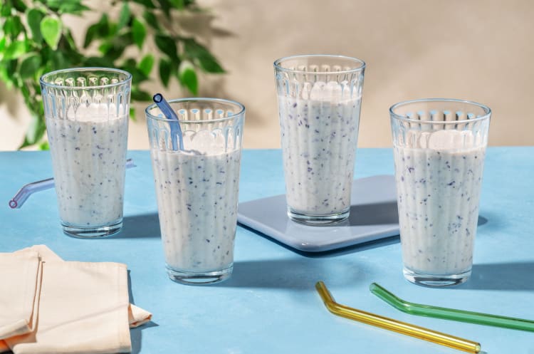 Smoothies met banaan en blauwe bessen