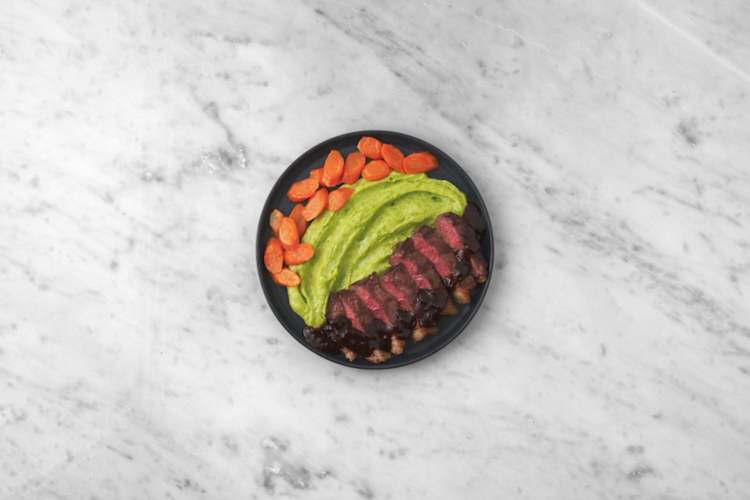 Cocina la carne y emplata