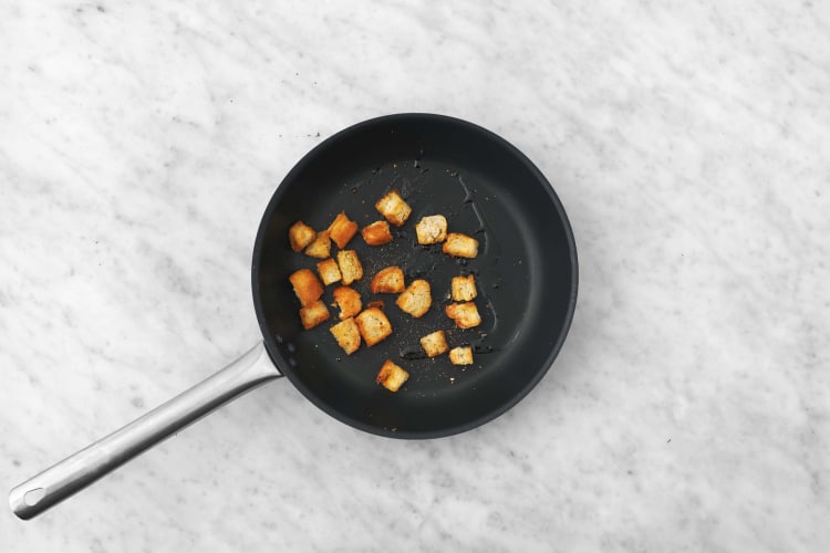 Toast croutons