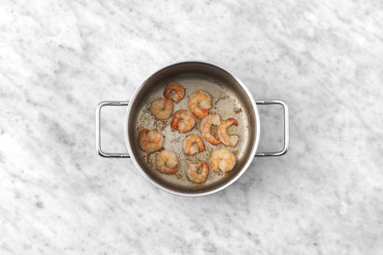 Cocina los langostinos