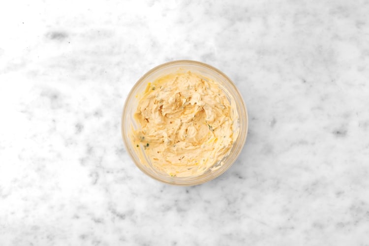 Mix pimento cheese