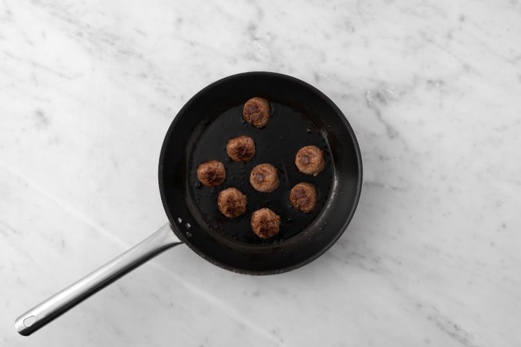 Hackbällchen braten