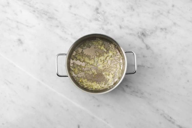 Prepara el sofrito